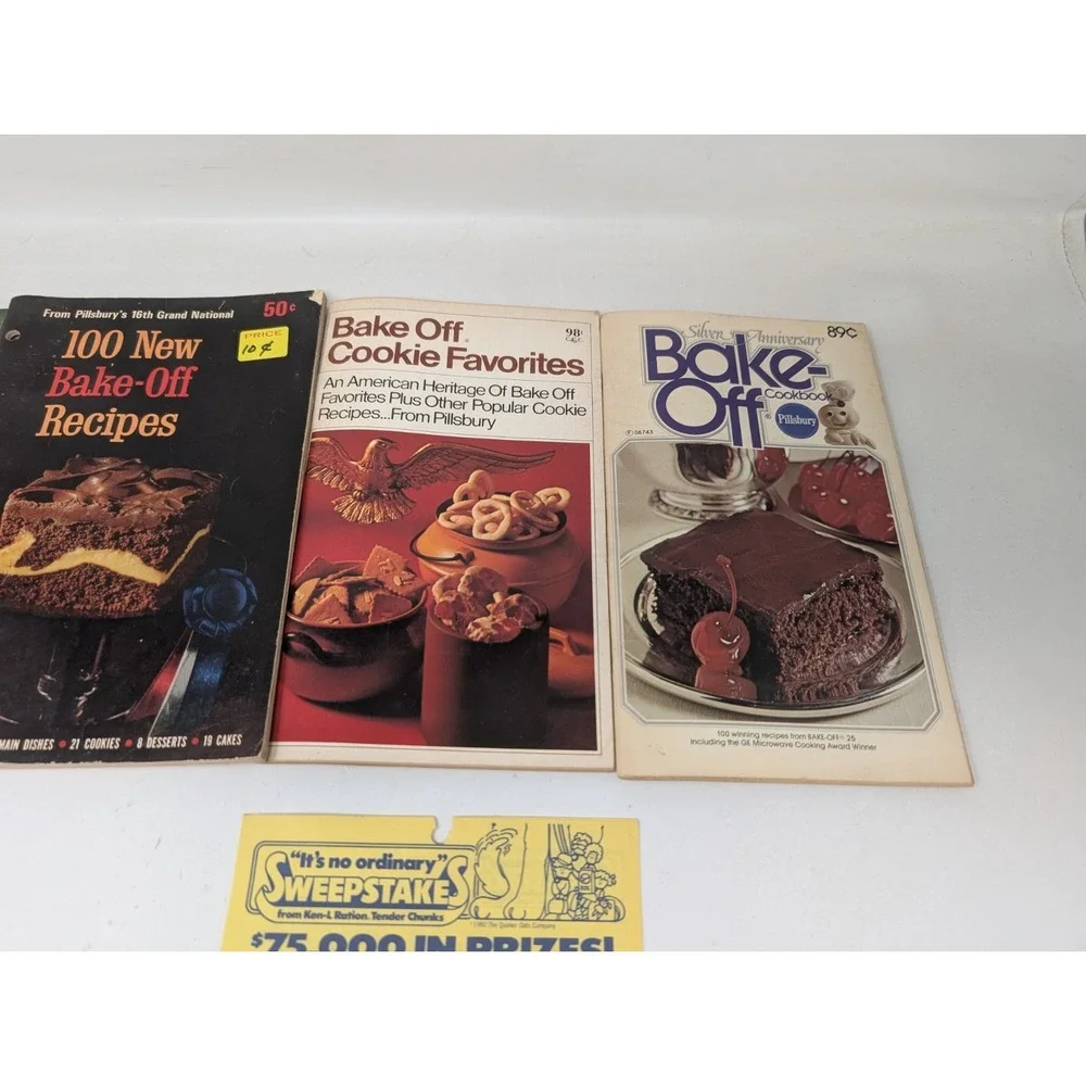 Vintage Pillsbury Cook off Bake off  Cookbook Lot Dessets Cake Cookie Peanut